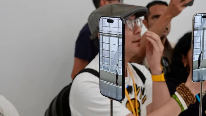 Так тончайший iPhone Air выглядит вживую — он точно не погнётся?
