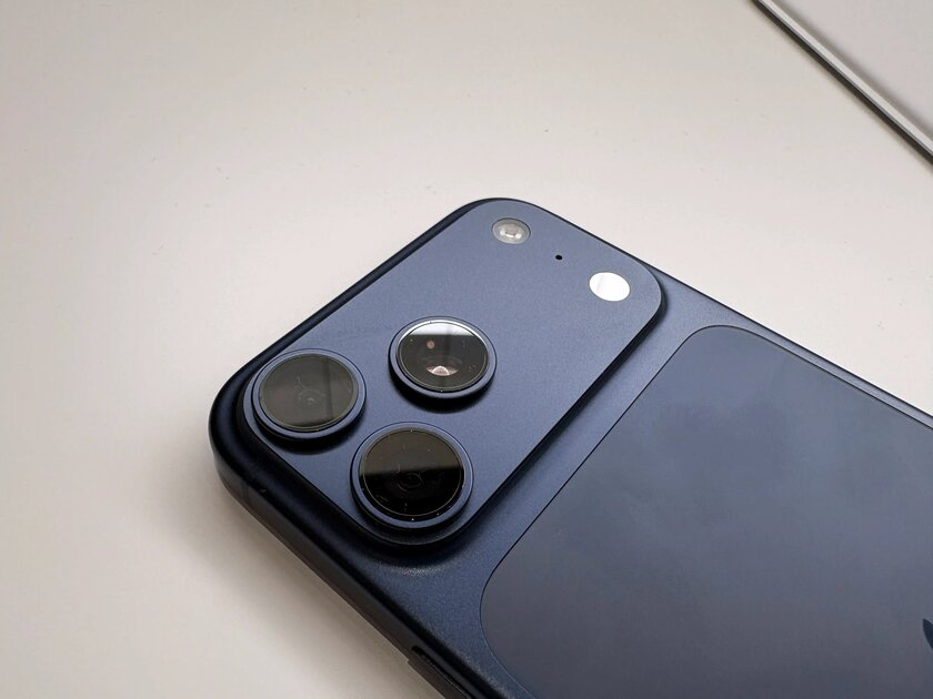 Все цвета iPhone Air, iPhone 17 и 17 Pro вживую: сравнение расцветок на натуральных фото — Цвета iPhone 17 Pro и iPhone 17 Pro Max. 7