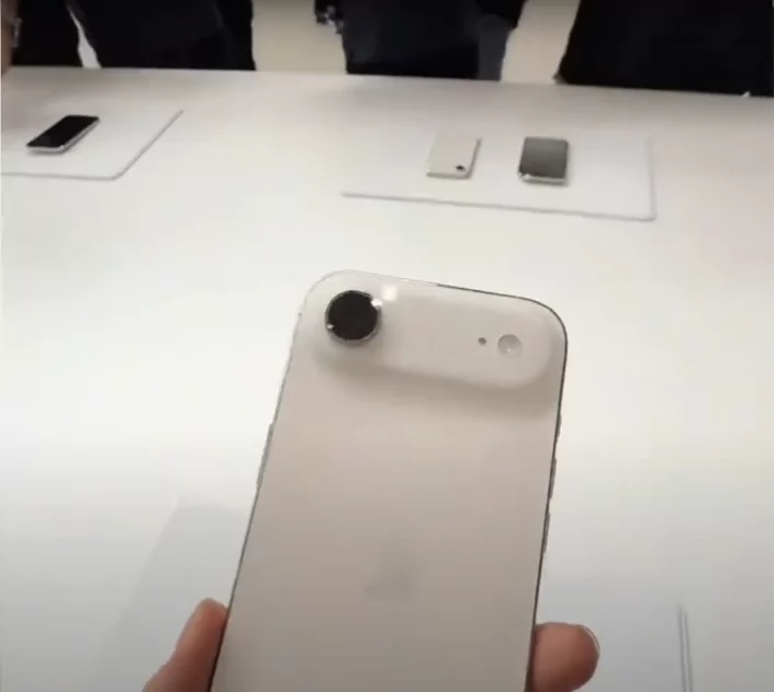 Все цвета iPhone Air, iPhone 17 и 17 Pro вживую: сравнение расцветок на натуральных фото — Цвета iPhone Air. 6