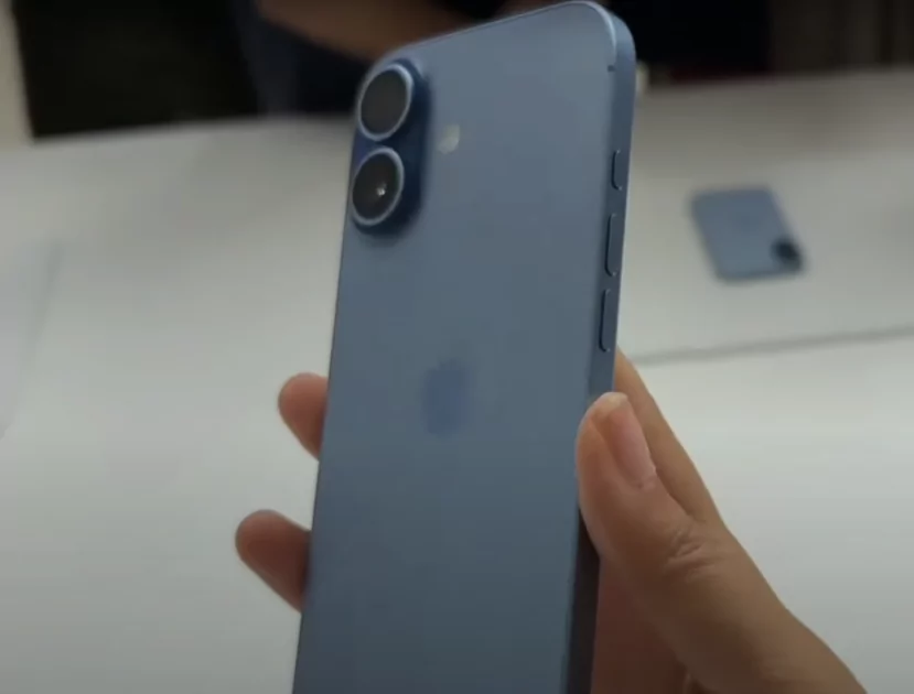 Все цвета iPhone Air, iPhone 17 и 17 Pro вживую: сравнение расцветок на натуральных фото — Цвета iPhone 17. 10