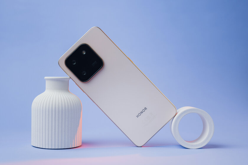 Усиленный корпус, батарея на двое суток и Google-сервисы: обзор недорогого HONOR X7d