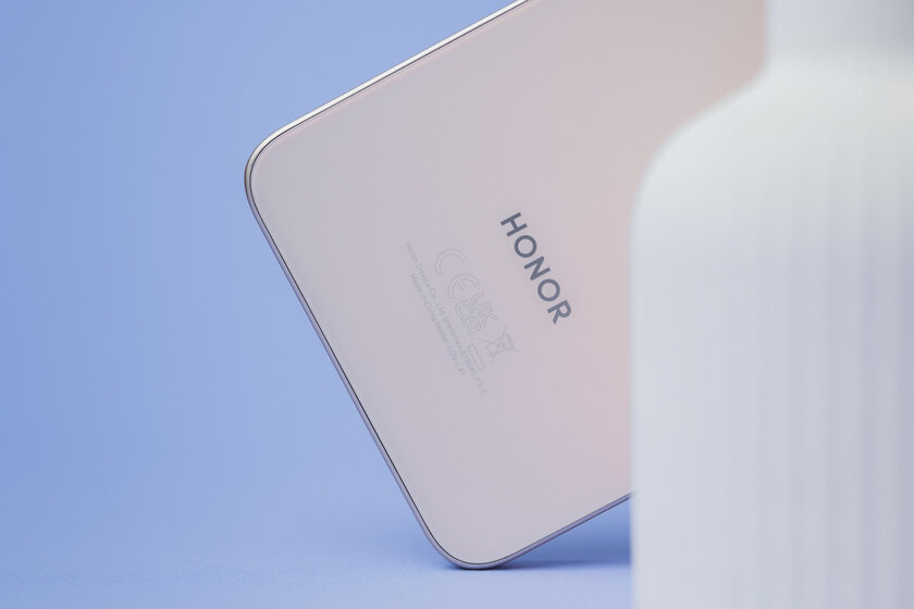 Усиленный корпус, батарея на двое суток и Google-сервисы: обзор недорогого HONOR X7d — Автономность и зарядка. 2