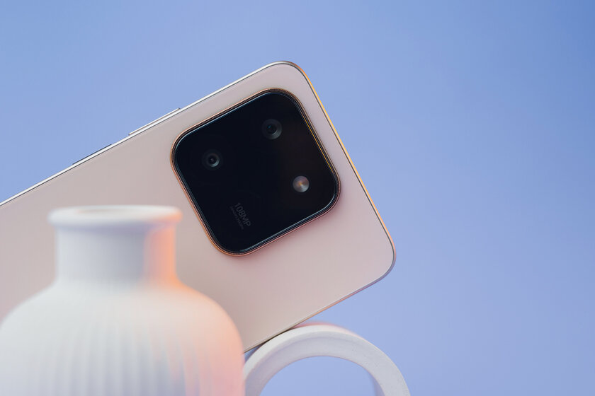 Усиленный корпус, батарея на двое суток и Google-сервисы: обзор недорогого HONOR X7d — Отзыв. 1