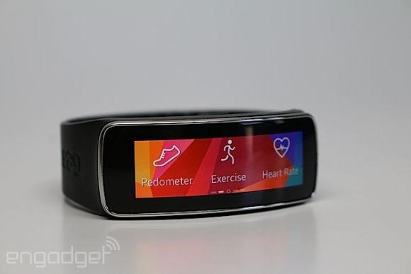Обзор Samsung Gear Fit: непутевого сына умных часов и фитнес браслета