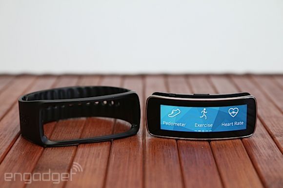 Обзор Samsung Gear Fit: непутевого сына умных часов и фитнес браслета