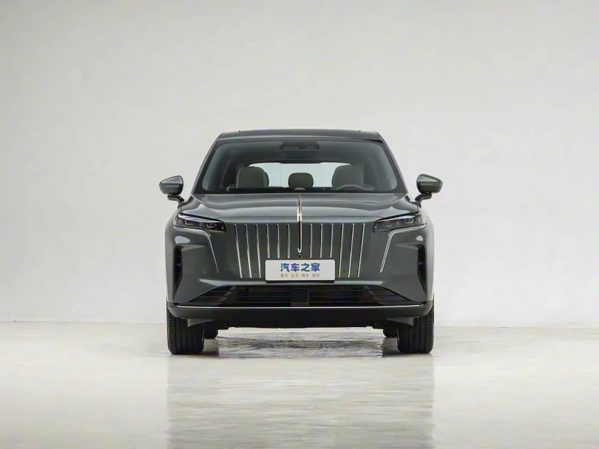 Представлен гибридный кроссовер Hongqi HS6 с запасом хода до 205 км на электротяге