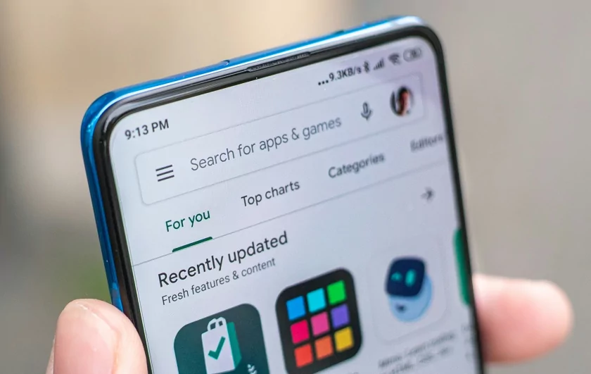 Как покупать и обновлять приложения в Google Play после блокировки в России