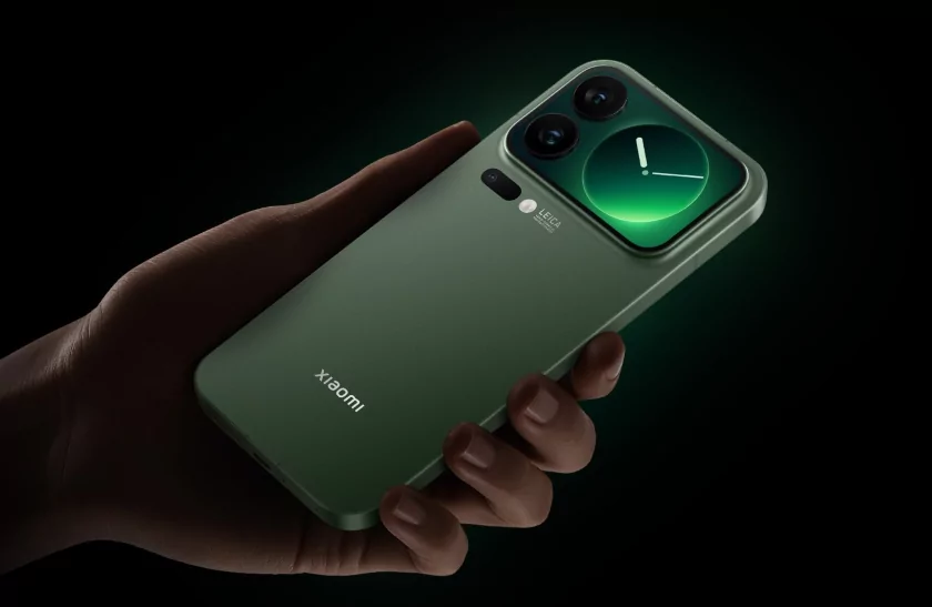 Представлены Xiaomi 17 Pro и 17 Pro Max — дополнительный экран и множество креативных идей