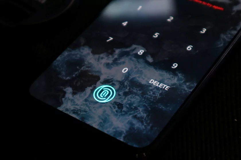 Google закрыла лазейку для блокировки Android-устройства по номеру телефона владельца