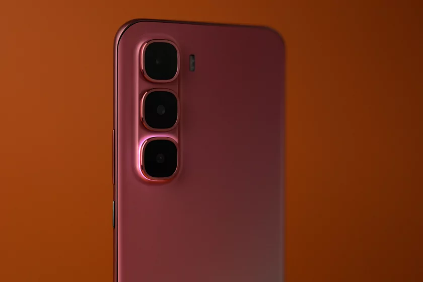 Возможно ли сделать тонкий смартфон и не пойти на компромиссы? Обзор Infinix HOT 60 Pro+