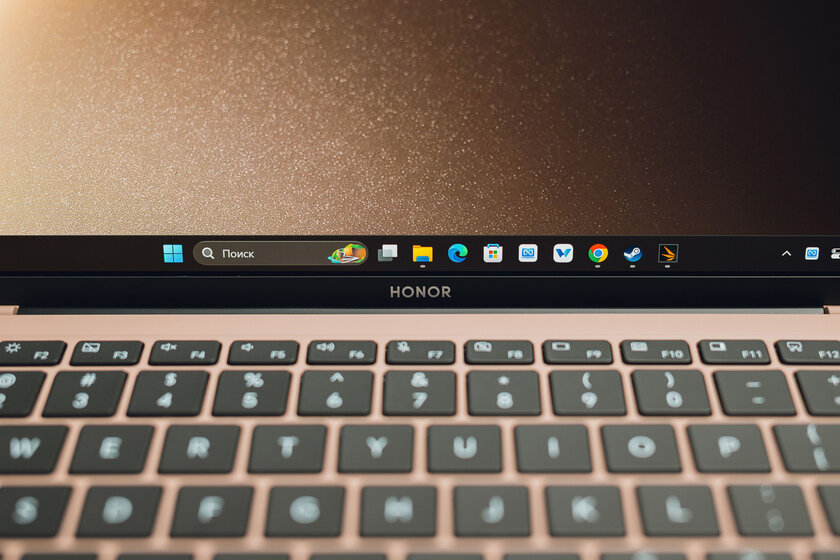 Искусство в металле: обзор ноутбука, который весит всего 1 кг — HONOR MagicBook Art 14 — Автономность. 1