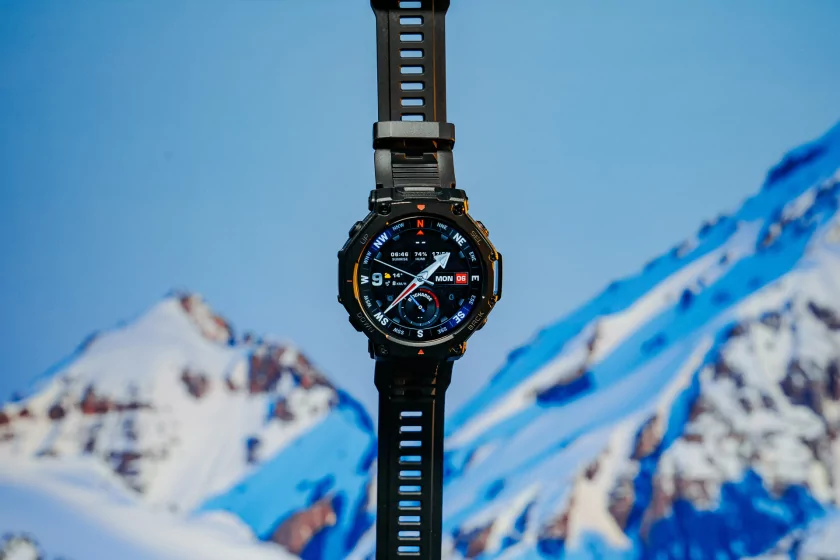 Ударопрочные часы с фонариком и приличной автономностью: обзор Amazfit T-Rex 3 Pro — Дизайн корпуса. 1