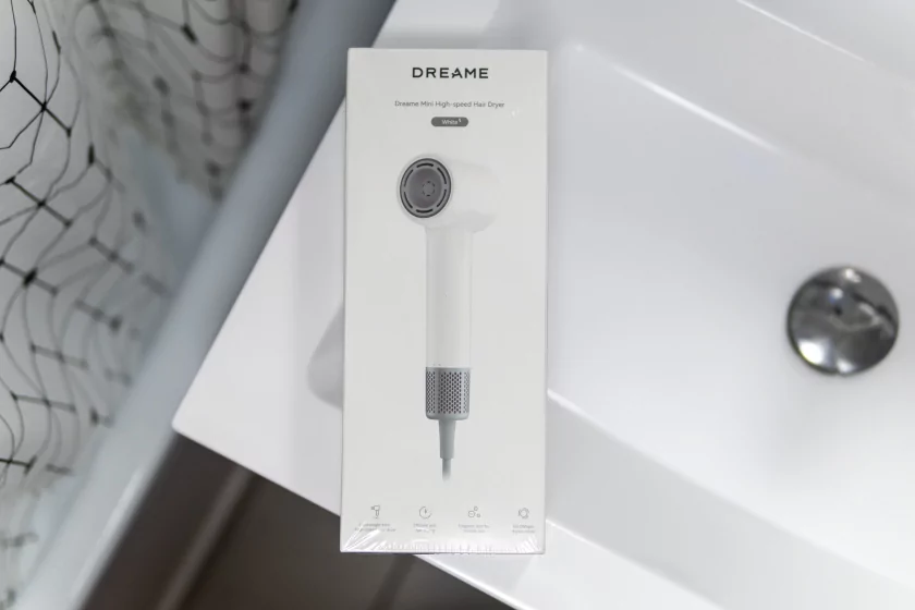 Сушит быстро и без хлопот. Обзор Dreame Hair Mini — Комплект поставки. 1