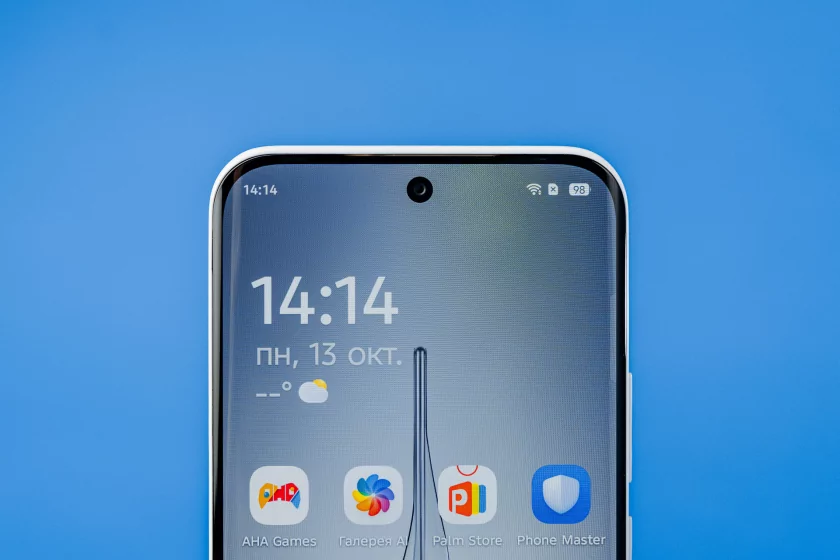 Ультратонкий смартфон с приличной батареей и забавной подсветкой: обзор TECNO SPARK Slim — Дизайн корпуса. 1