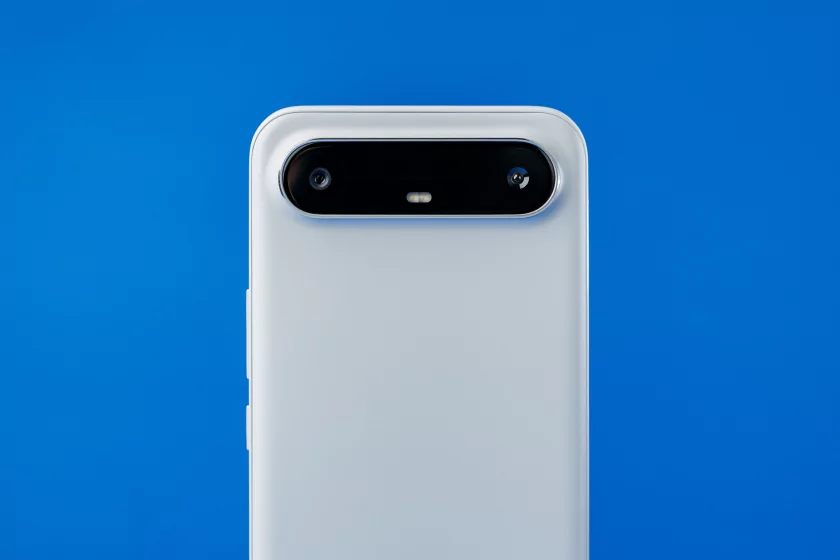 Ультратонкий смартфон с приличной батареей и забавной подсветкой: обзор TECNO SPARK Slim — Дизайн корпуса. 2