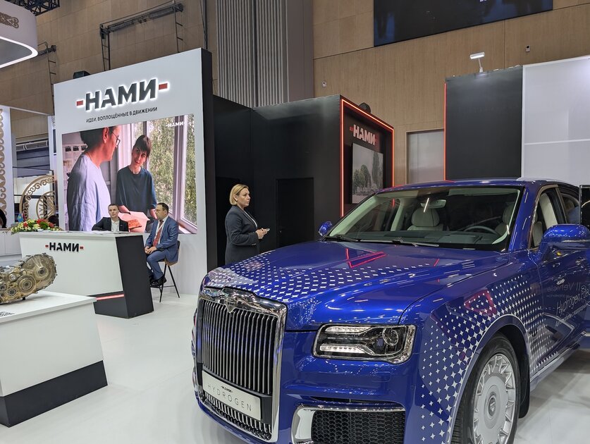Прозрачный телевизор и роботизированный завод: что показали на выставке электроники в Беларуси