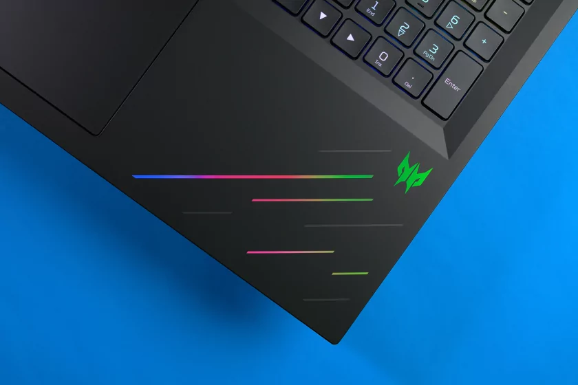 Обзор игрового ноутбука Acer Predator Helios 18 AI: Core Ultra 9, RTX 5080 и 128 ГБ ОЗУ — Дизайн, порты и ввод. 12