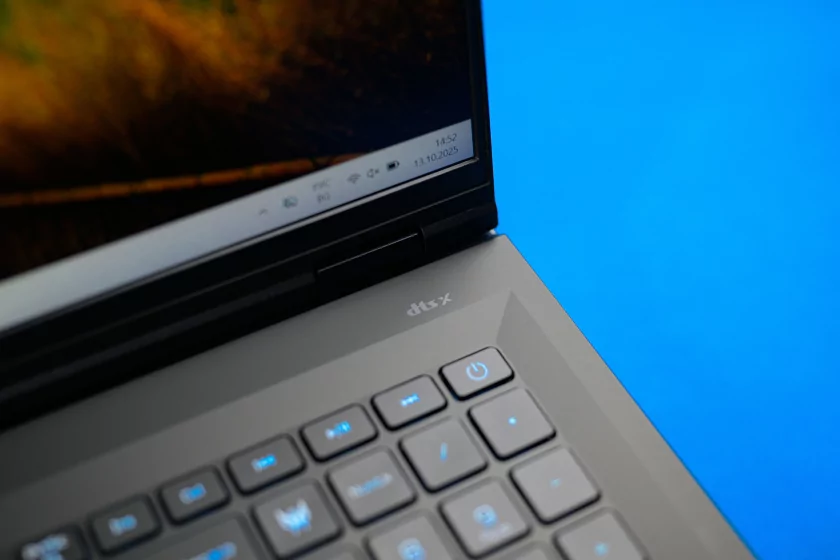 Обзор игрового ноутбука Acer Predator Helios 18 AI: Core Ultra 9, RTX 5080 и 128 ГБ ОЗУ — Дизайн, порты и ввод. 14