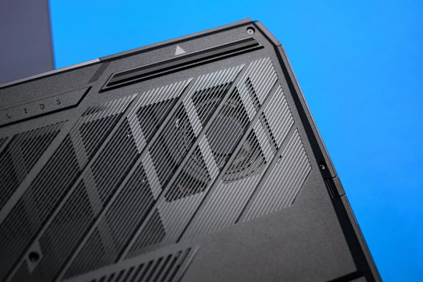 Обзор игрового ноутбука Acer Predator Helios 18 AI: Core Ultra 9, RTX 5080 и 128 ГБ ОЗУ — Производительность. 23
