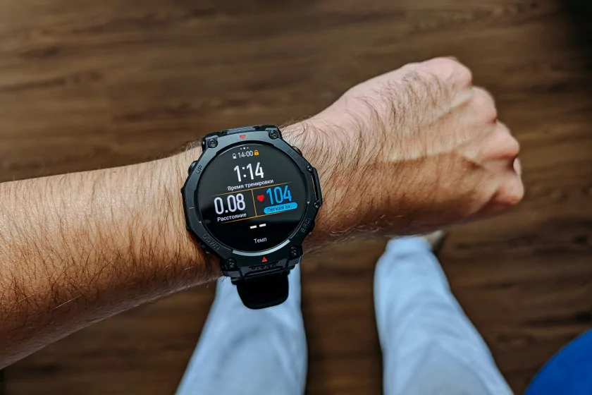 Ударопрочные часы с фонариком и приличной автономностью: обзор Amazfit T-Rex 3 Pro