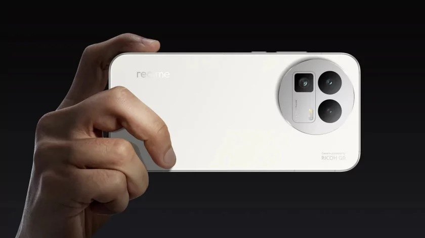 Не нравится дизайн — поменяй или напечатай свой. realme GT8 Pro получил сменный ободок камер
