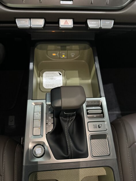 KIA Tasman— Странный снаружи, добрый внутри?