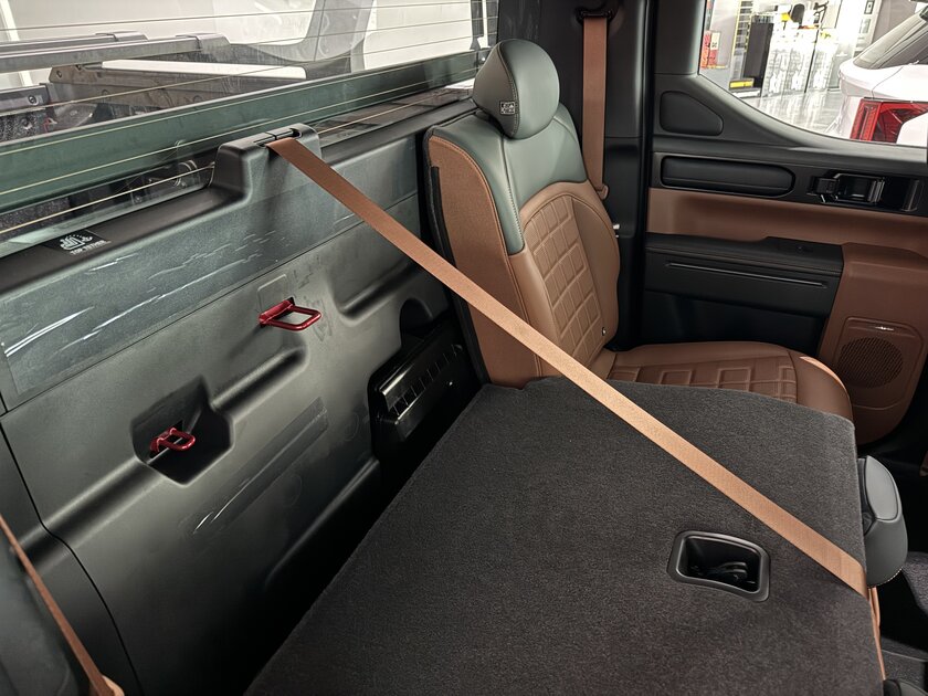 KIA Tasman— Странный снаружи, добрый внутри?