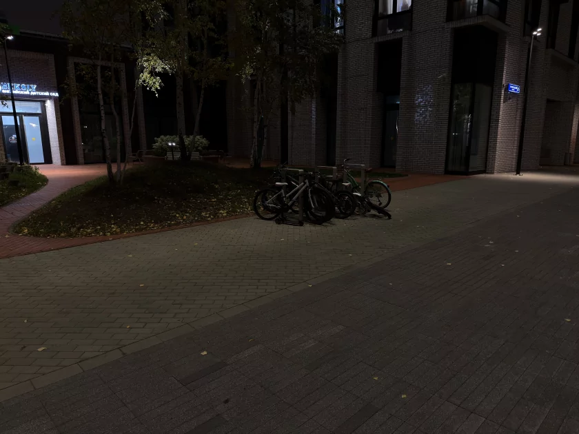 Когда смартфон зашел не в ту дверь. Обзор Apple iPhone 17 Pro