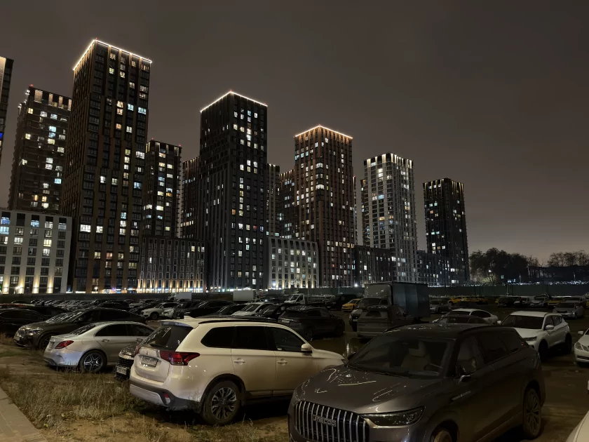 Когда смартфон зашел не в ту дверь. Обзор Apple iPhone 17 Pro