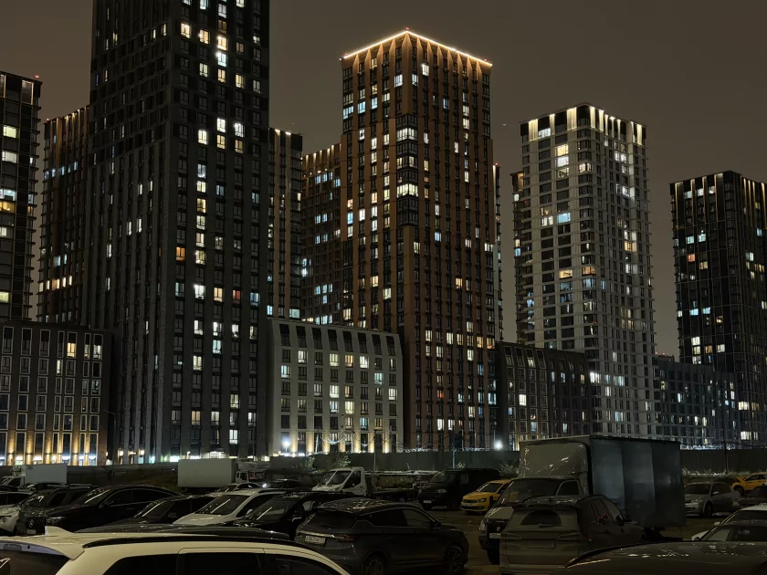 Когда смартфон зашел не в ту дверь. Обзор Apple iPhone 17 Pro