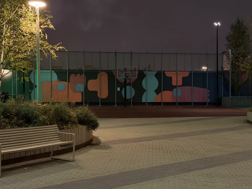 Когда смартфон зашел не в ту дверь. Обзор Apple iPhone 17 Pro