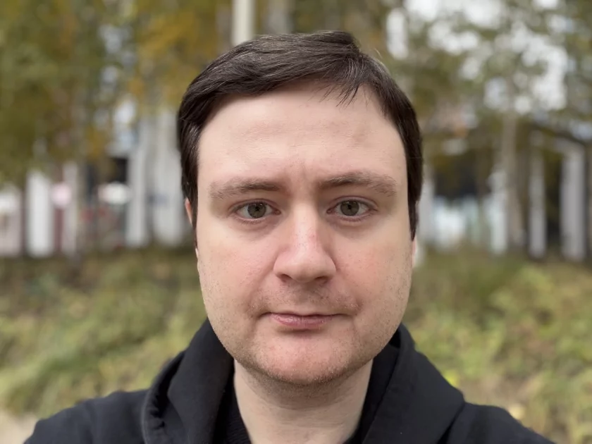 Когда смартфон зашел не в ту дверь. Обзор Apple iPhone 17 Pro