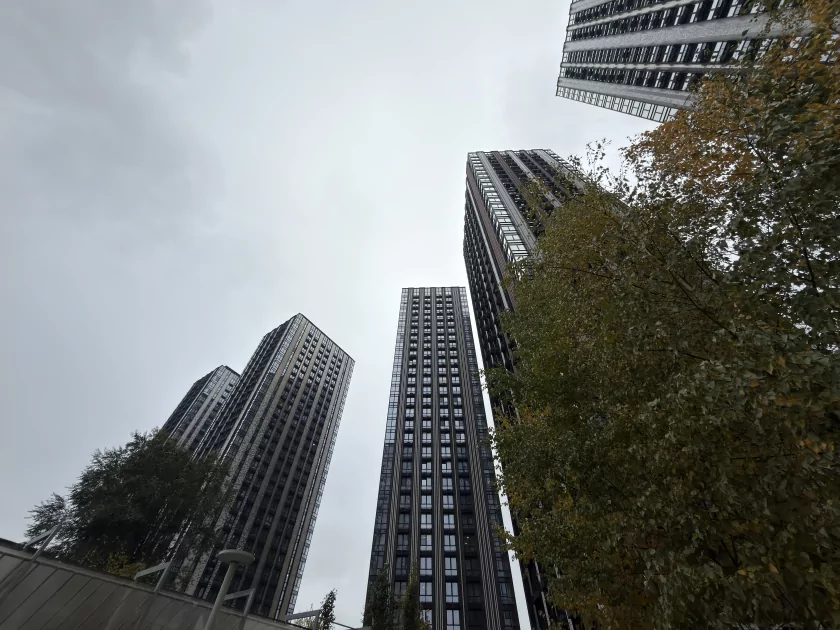 Когда смартфон зашел не в ту дверь. Обзор Apple iPhone 17 Pro