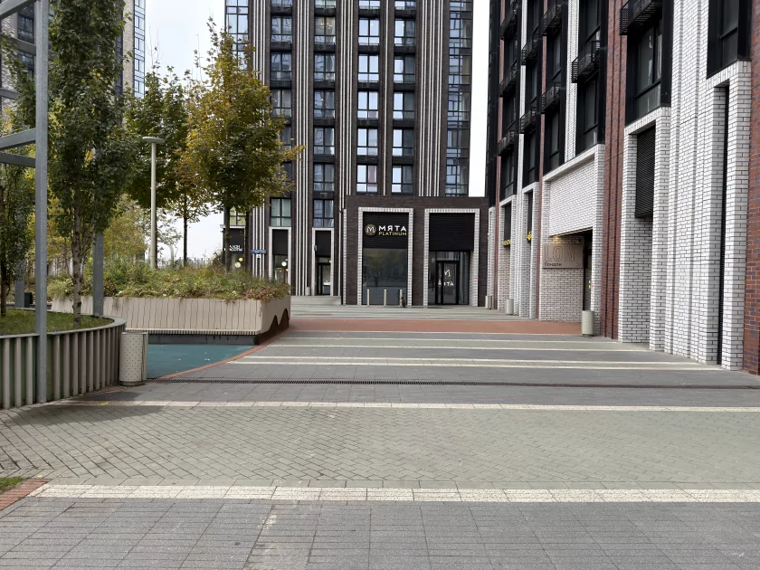 Когда смартфон зашел не в ту дверь. Обзор Apple iPhone 17 Pro