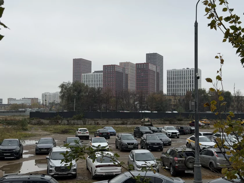 Когда смартфон зашел не в ту дверь. Обзор Apple iPhone 17 Pro