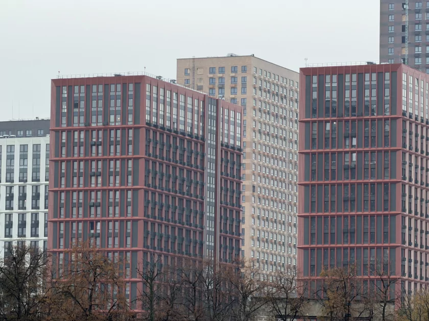 Когда смартфон зашел не в ту дверь. Обзор Apple iPhone 17 Pro