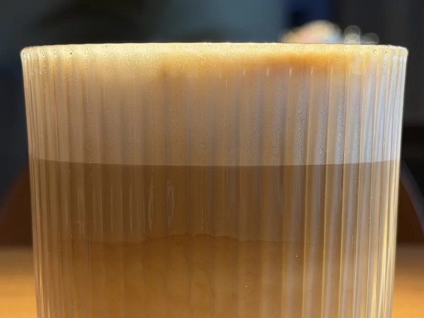 Когда смартфон зашел не в ту дверь. Обзор Apple iPhone 17 Pro