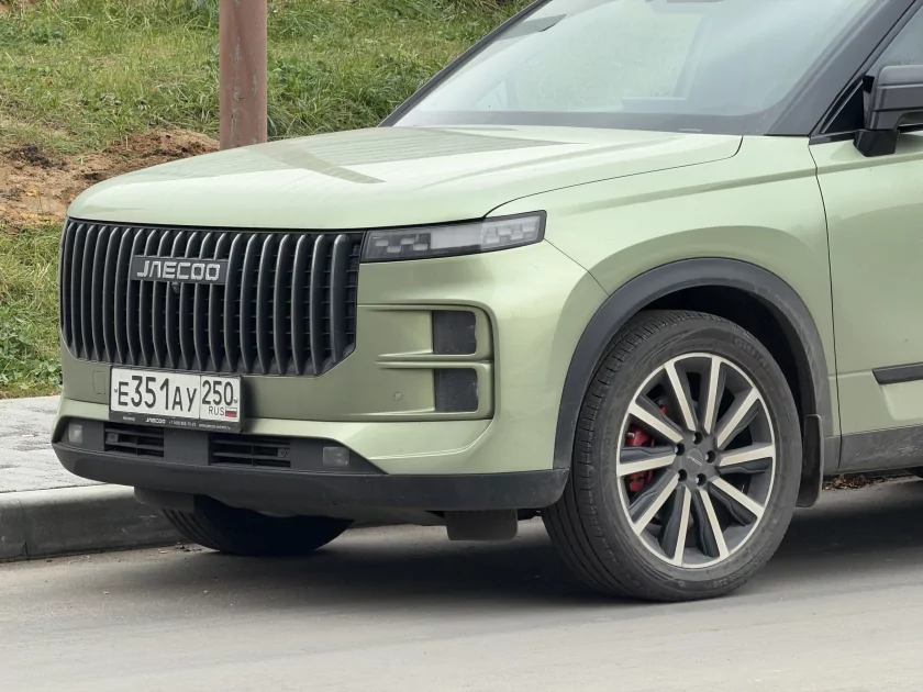 Когда смартфон зашел не в ту дверь. Обзор Apple iPhone 17 Pro