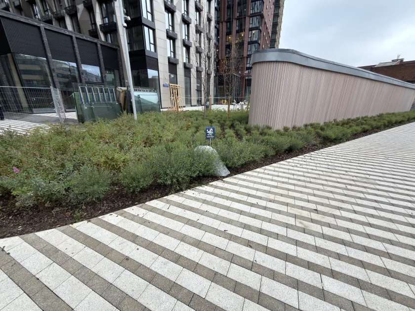 Когда смартфон зашел не в ту дверь. Обзор Apple iPhone 17 Pro