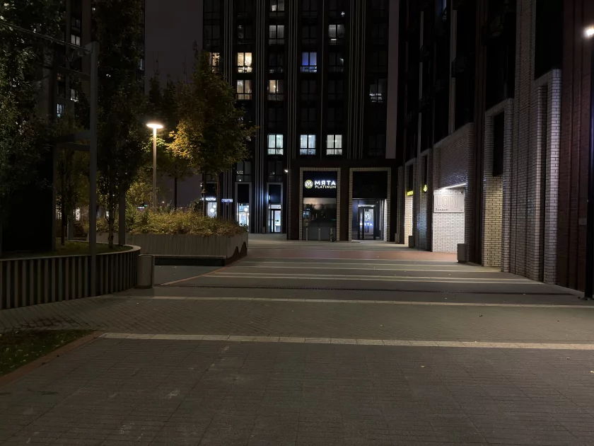 Когда смартфон зашел не в ту дверь. Обзор Apple iPhone 17 Pro