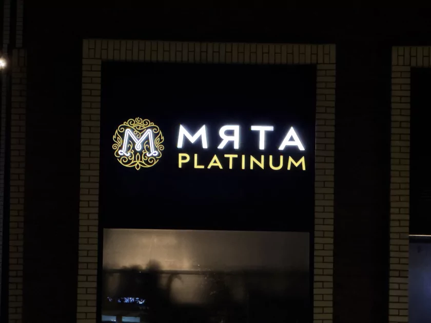 Когда смартфон зашел не в ту дверь. Обзор Apple iPhone 17 Pro