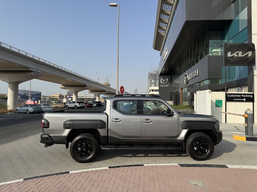 KIA Tasman— Странный снаружи, добрый внутри?