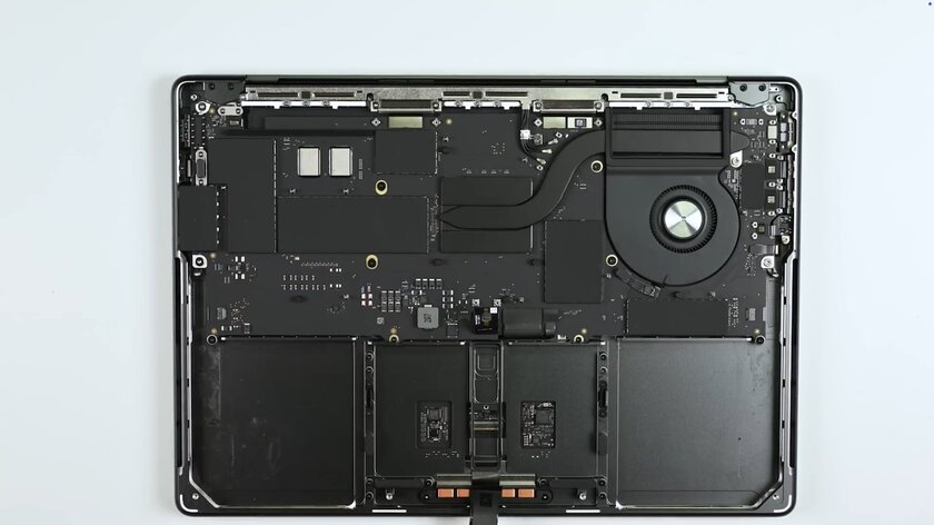 iFixit разобрала новый MacBook на M5: его легче ремонтировать, но Apple верна себе