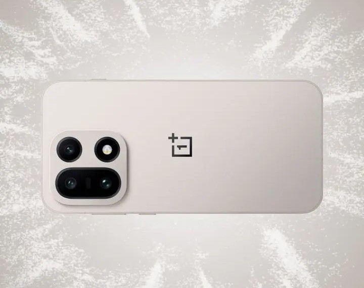 Представлен OnePlus 15 с экраном 165 Гц, батареей на 7300 мА·ч и новой системой охлаждения