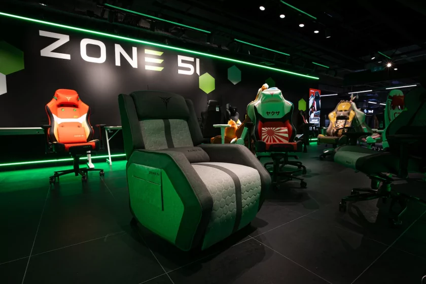 Zone 51 открыла в Москве уникальный шоурум: можно протестировать кресла, столы и периферию