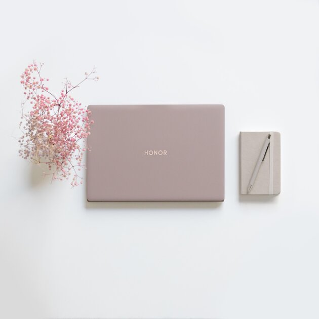 В России стартовали продажи ультратонкого HONOR MagicBook Art 14 2025: с 3К-дисплеем и Core Ultra 7