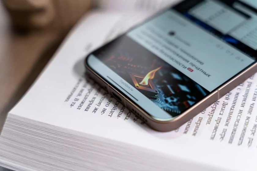 Обзор Xiaomi 15T Pro: интереснее дорогих флагманов с ненужными функциями — Дисплей. 2