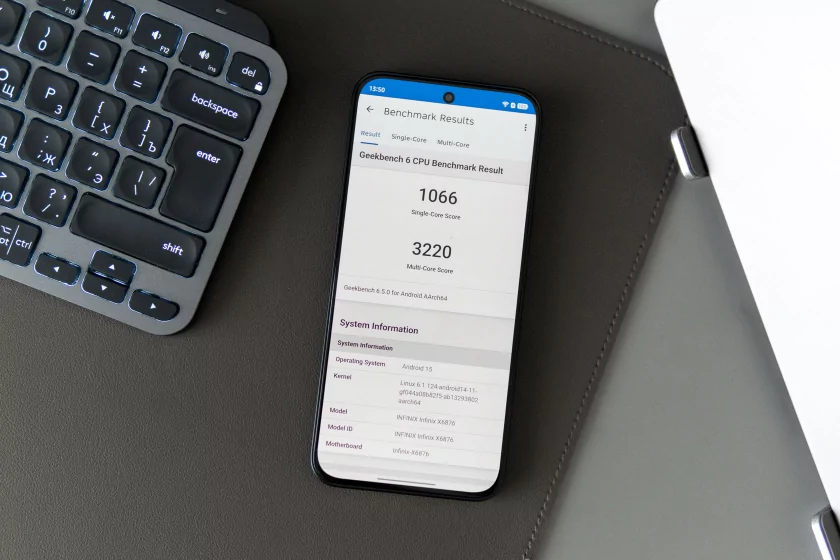 Недорогой геймерский смартфон с сенсорными триггерами и 144 Гц: обзор Infinix GT 30 — Дизайн корпуса. 1