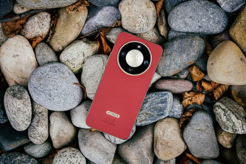 Смартфоны, умные часы и не только: самые интересные гаджеты этого ноября