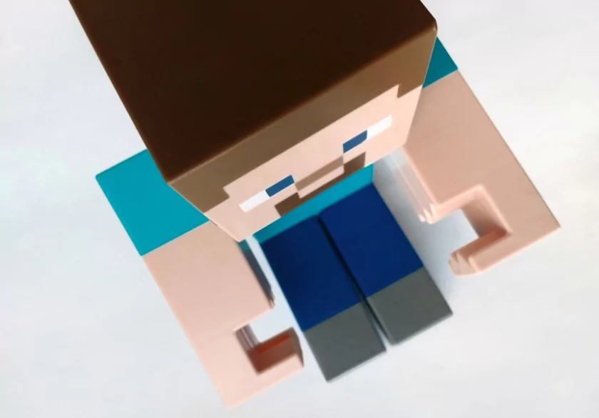 Ютубер запустил игровой сервер на дешёвой умной лампочке